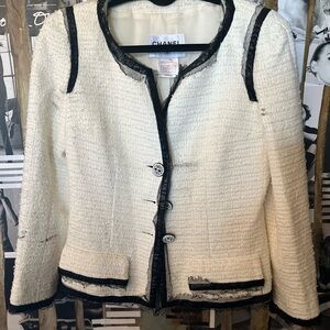 Chanel Women's White and Black Jacket